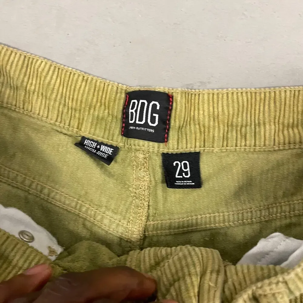 Y2K green corduroy baggy wide leg skater bdg urban outfitters jeans 29x27